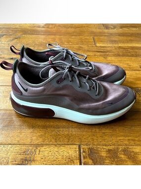 Nike Air Max Dia Sneakers Shoes Plum Eclipse Running Athletic Womens Size 11.5